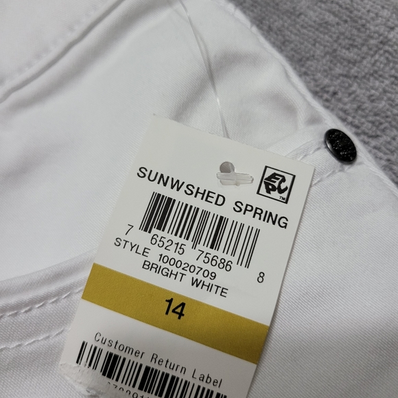 Style & Co White Ankle Pants Sz 14 NWT - Picture 8 of 8
